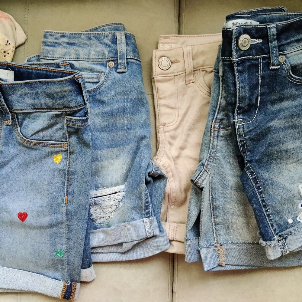 Bundle of kids shorts - Picture 1 of 4